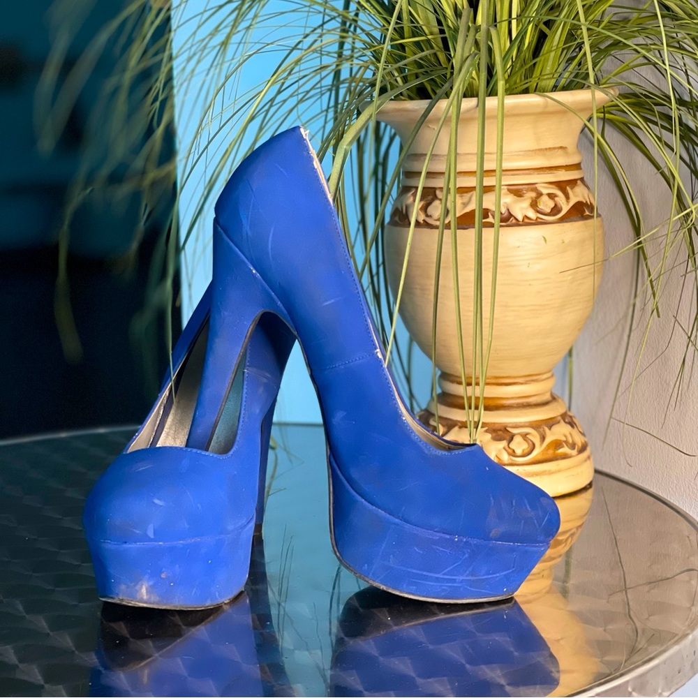 Blue suede shoes